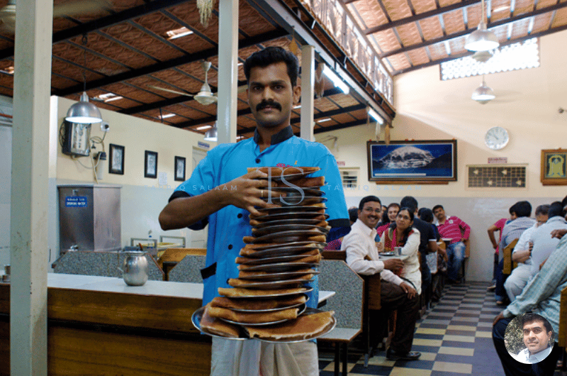 Waiters at Vidyarthi Bhavan